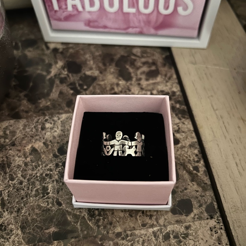 James Avery retired children ring
